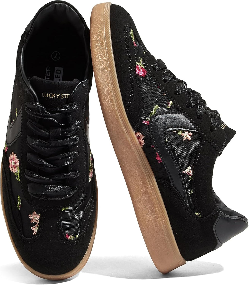 Women's Classic Casual Sneakers - Lace-Up Skate Shoes with Durable Outsole for Walking and Daily Wear - 7